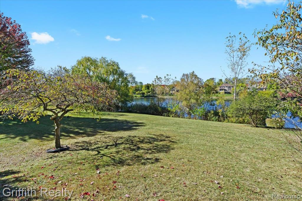 4364 Lake Forest Drive E, Ann Arbor, MI 48108 — Photo 48