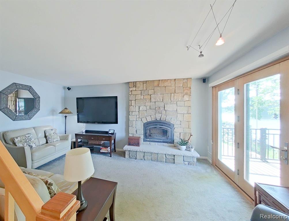 857 HURLEY Drive, Howell, MI 48843 — Photo 11
