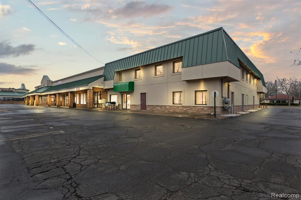 19130 SUMPTER Road, Belleville, MI, 48111