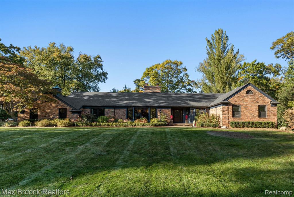 4165 NEARBROOK Road, Bloomfield Hills, MI 48302 — Photo 2