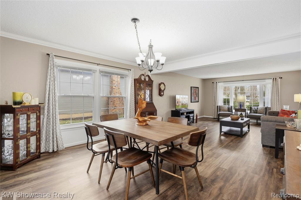 6144 Venice Drive, Commerce Twp, MI 48382 — Photo 15