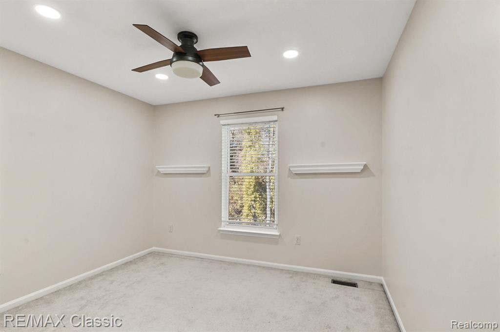 43008 EMERSON Way, Novi, MI — Photo 28