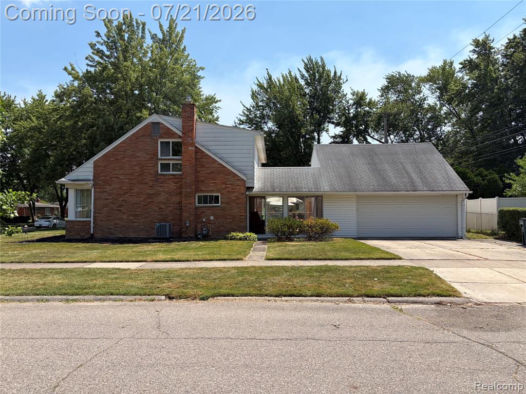 747 JAMAICA Drive, Troy, MI 48083 — Photo 2