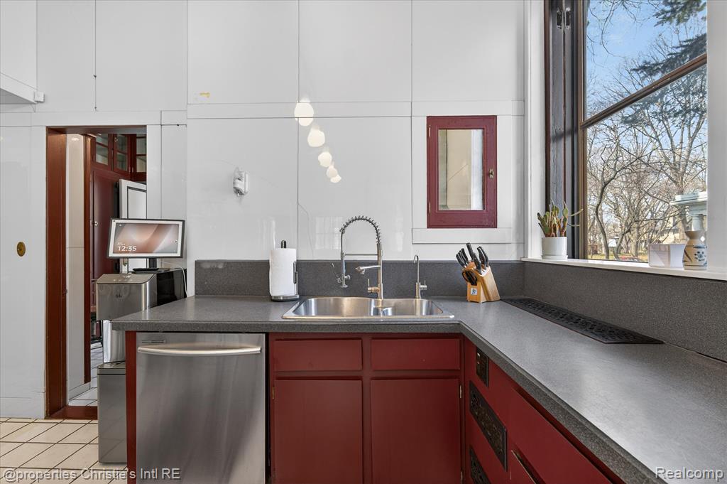 2150 Iroquois Street, Detroit, MI 48201 — Photo 26