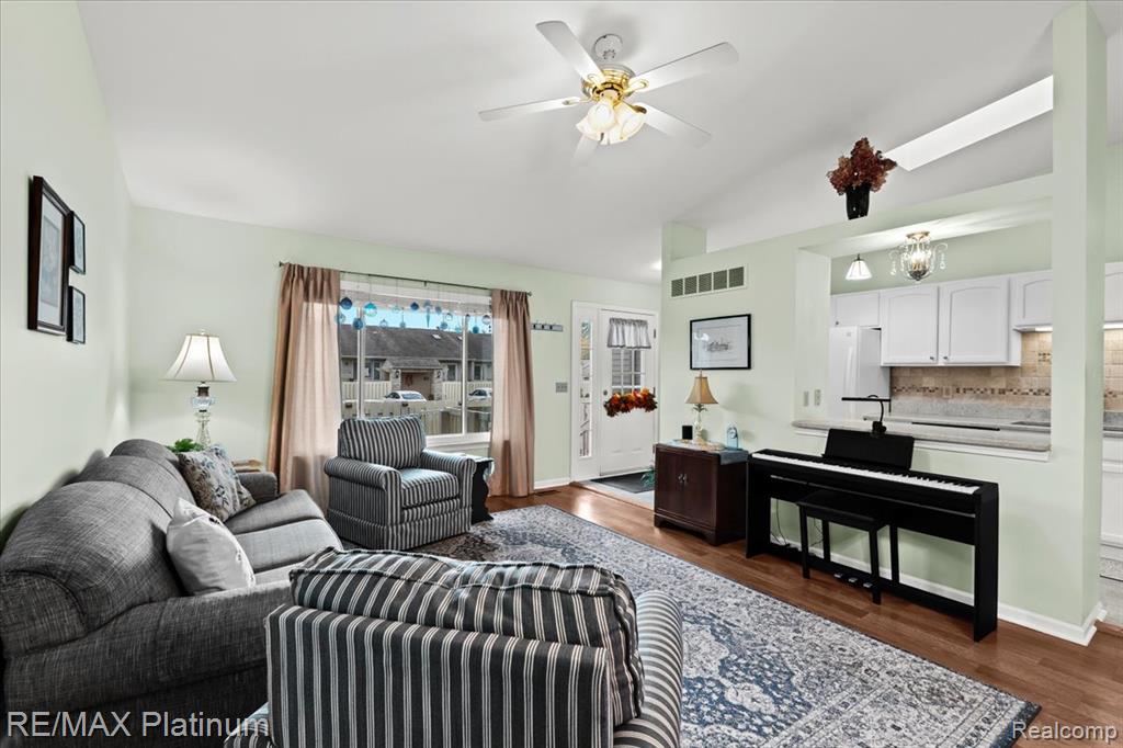 62180 Arlington Circle, 5, South Lyon, MI 48178 — Photo 8