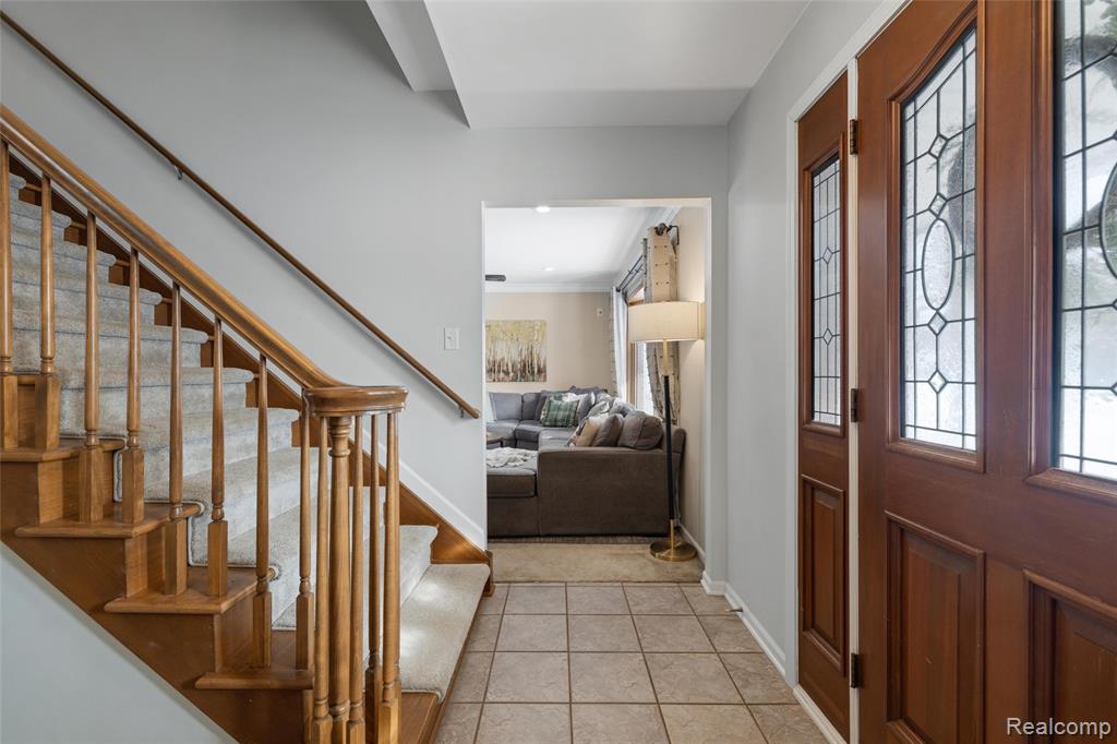 8374 Lasalle Court, Grosse Ile, MI 48138 — Photo 6