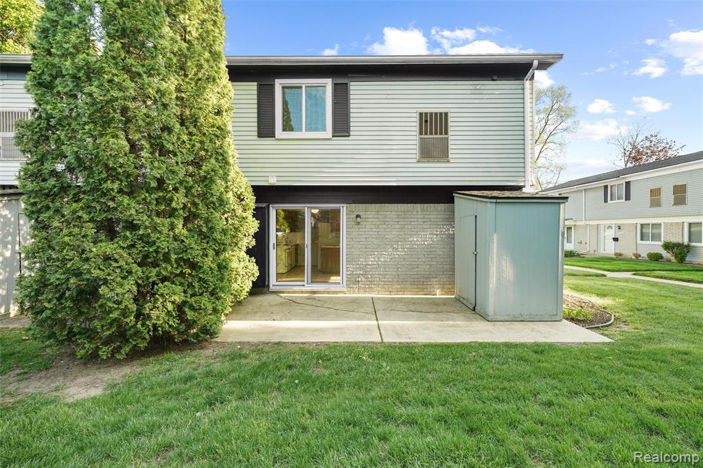 41257 S Woodbury Green Drive, Belleville, MI 48111 — Photo 33