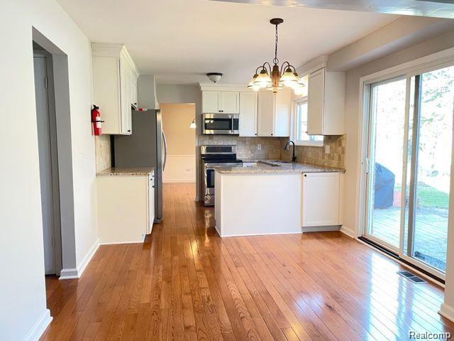8490 WESTCHESTER Lane, Canton, MI 48187 — Photo 3