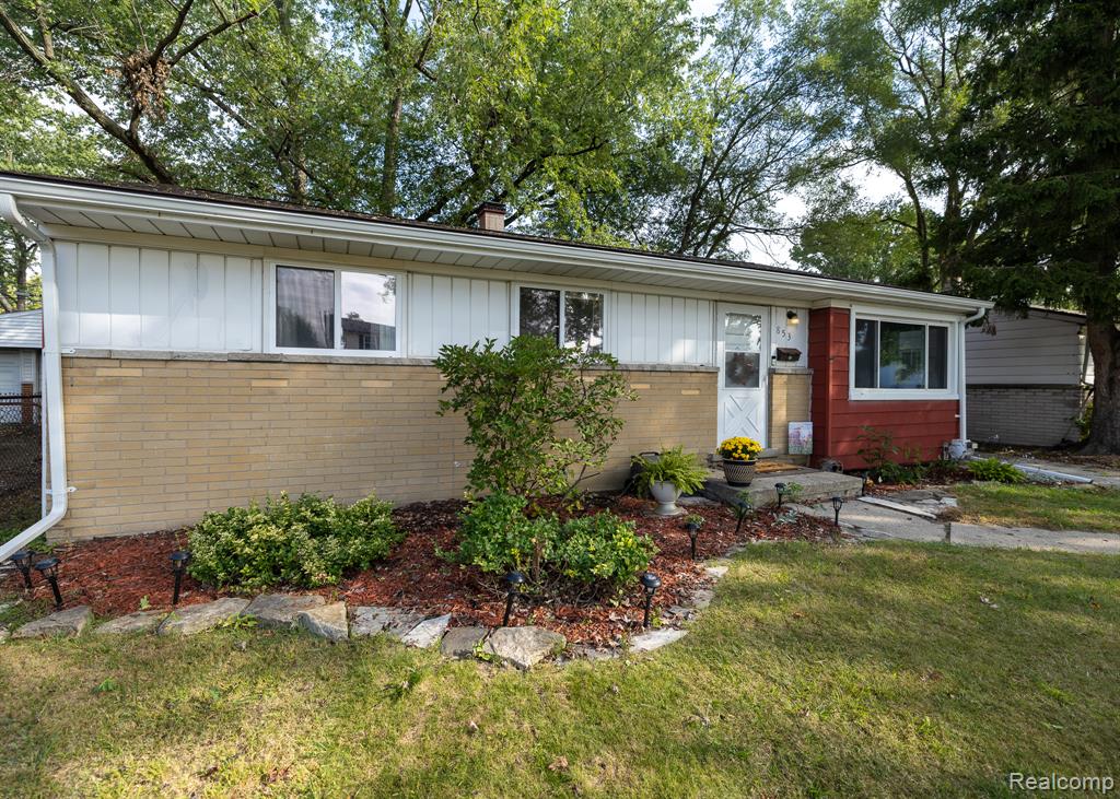853 E Lincoln Avenue, Madison Heights, MI 48071 — Photo 25