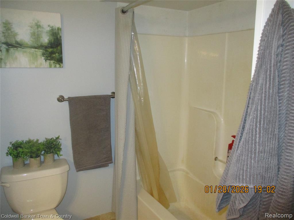 435 E Grand River Avenue, Fowlerville, MI 48836 — Photo 7