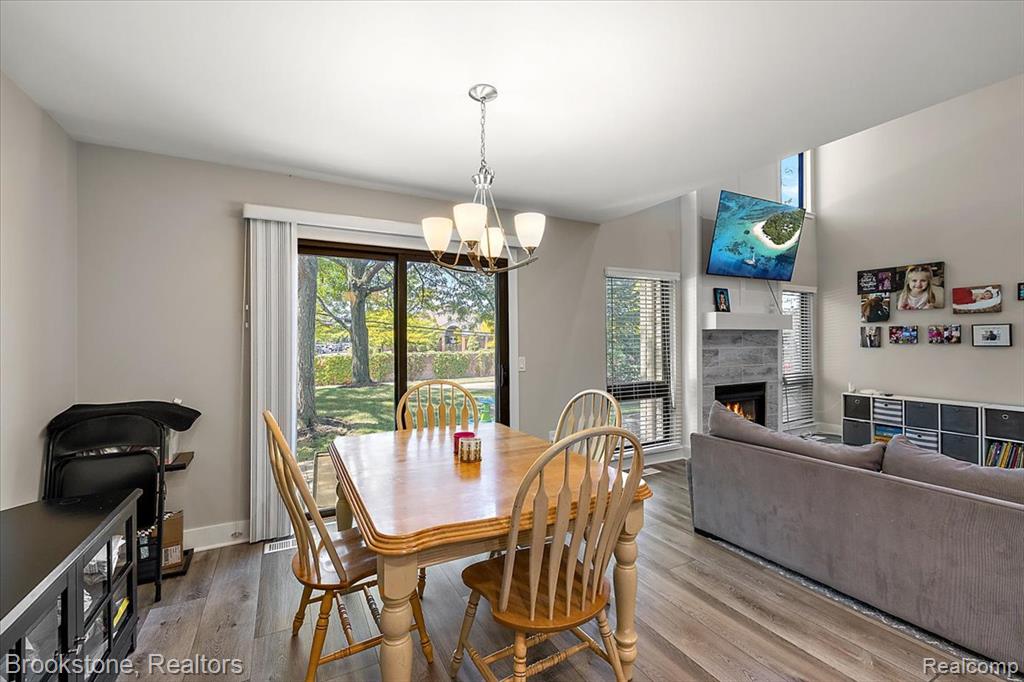 525 Oxford Court, Rochester Hills, MI 48307 — Photo 18