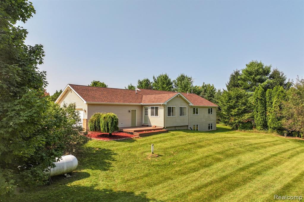 761 MELLISH Drive, Lapeer, MI 48446 — Photo 39