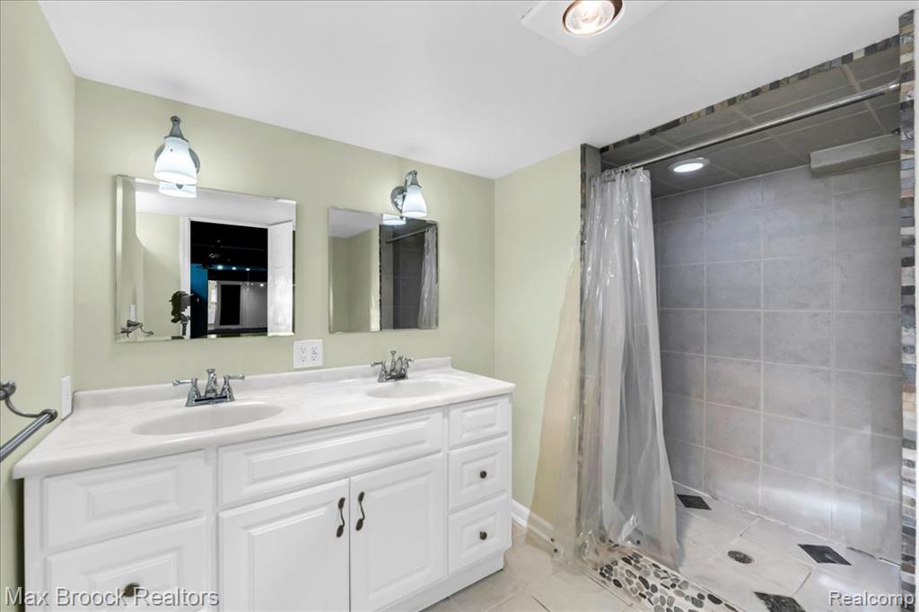 1311 Harvard Road, Berkley, MI 48072 — Photo 21