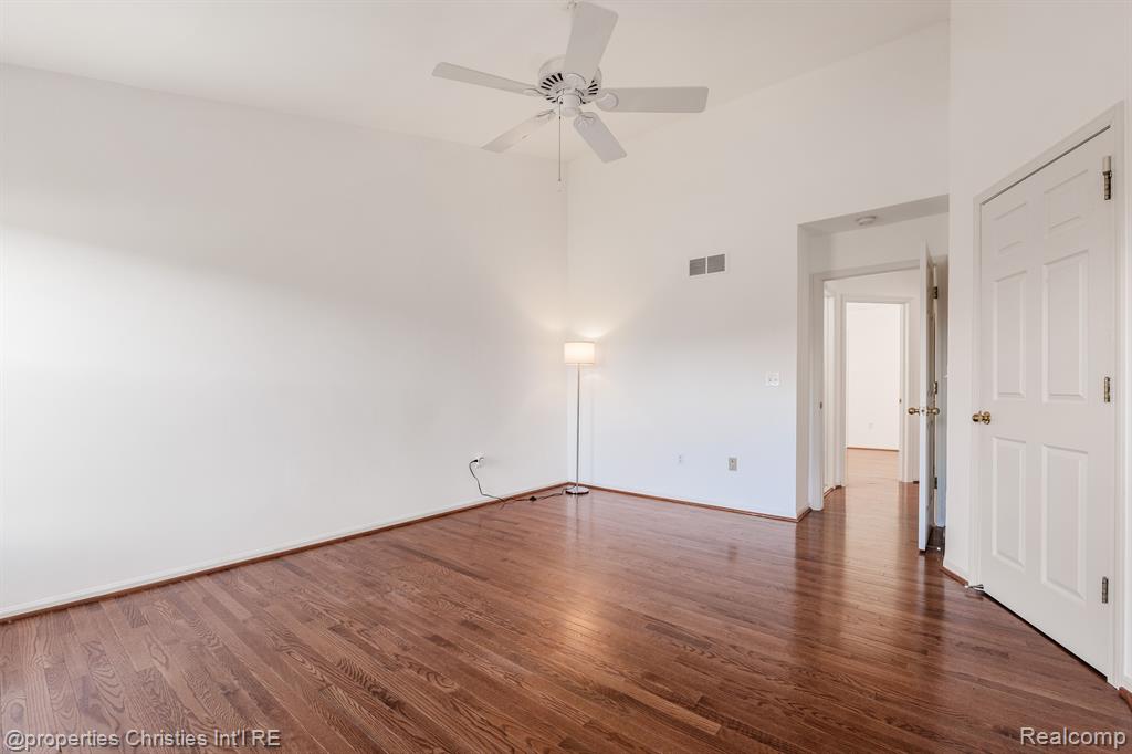 42833 HUNT CLUB Boulevard, Sterling Heights, MI 48314 — Photo 52