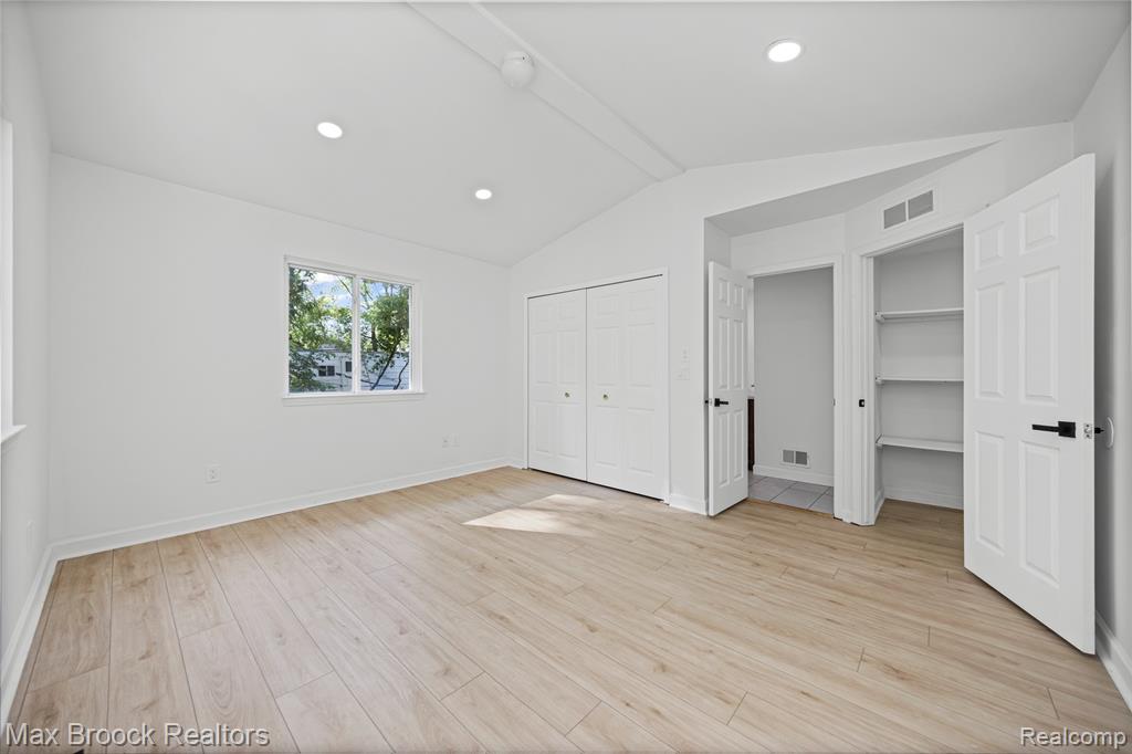 4241 S Shore Street, Waterford, MI 48328 — Photo 28