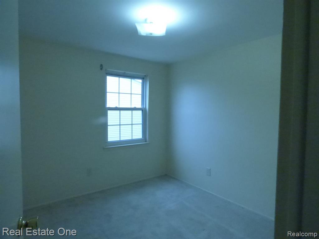 108 Princeton Drive, South Lyon, MI 48178 — Photo 15