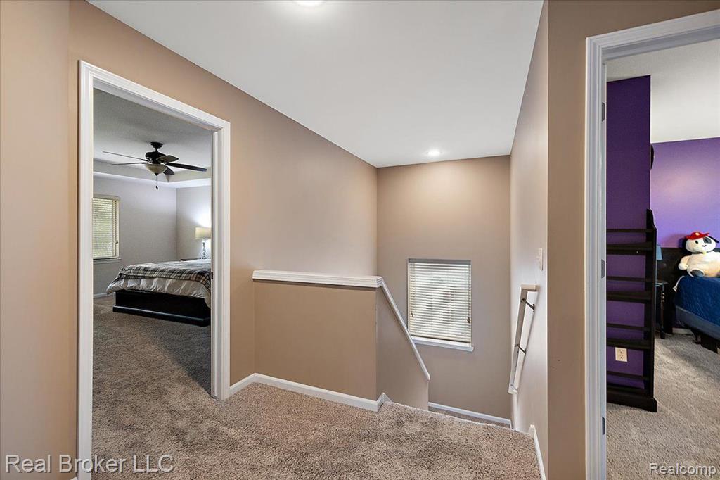 5633 GOLF POINTE Drive, Clarkston, MI 48348 — Photo 61