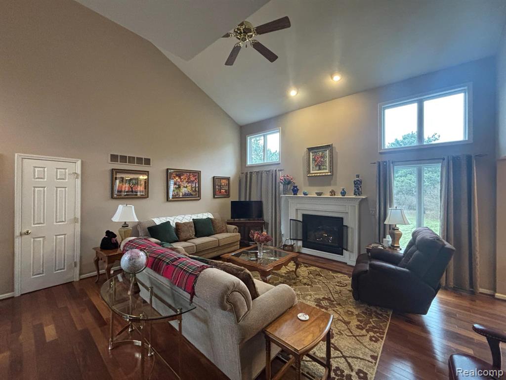 7211 Hewitt Road, MI 48032 — Photo 3