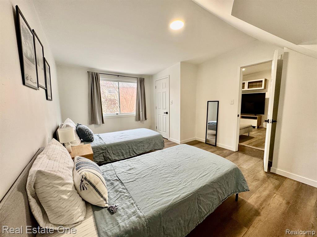571 ANDRESEN Court, Hazel Park, MI 48030 — Photo 43