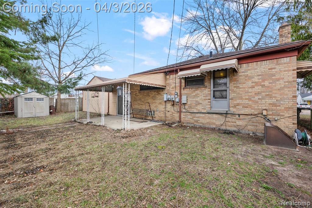 516 E Woodward Heights Boulevard, Hazel Park, MI 48030 — Photo 4