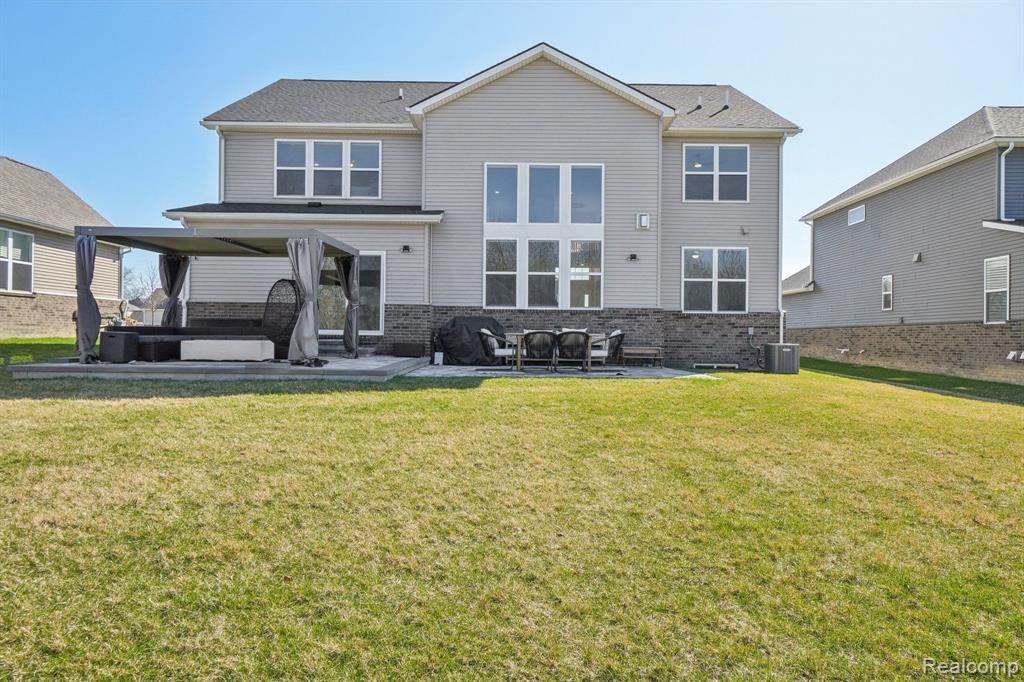 2466 MEADOW HILLS Drive, Ann Arbor, MI 48108 — Photo 50