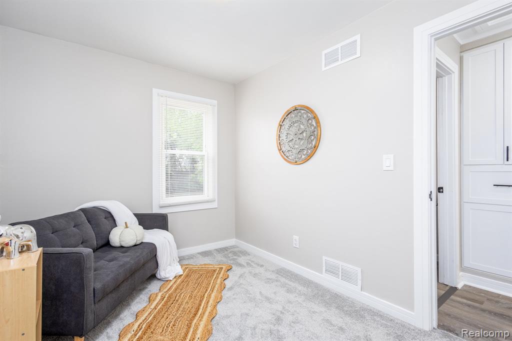 44 W Mahan Avenue, Hazel Park, MI 48030 — Photo 21