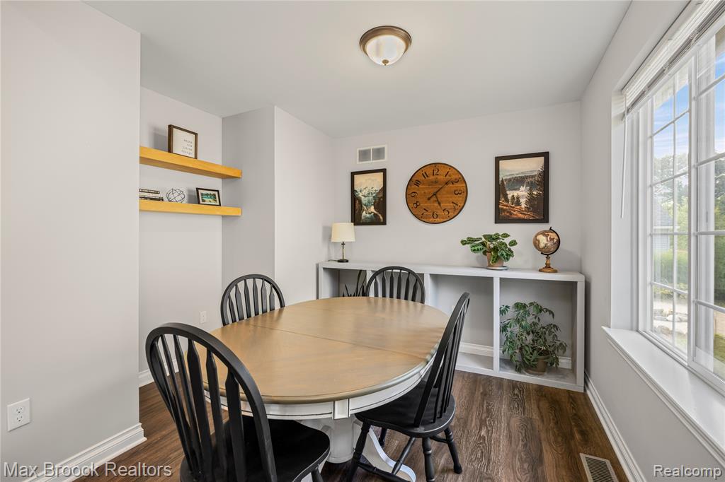 694 S Squirrel Road, Auburn Hills, MI 48326 — Photo 13
