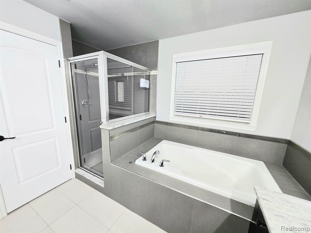 15342 Amberfield Drive, Macomb, MI 48042 — Photo 28