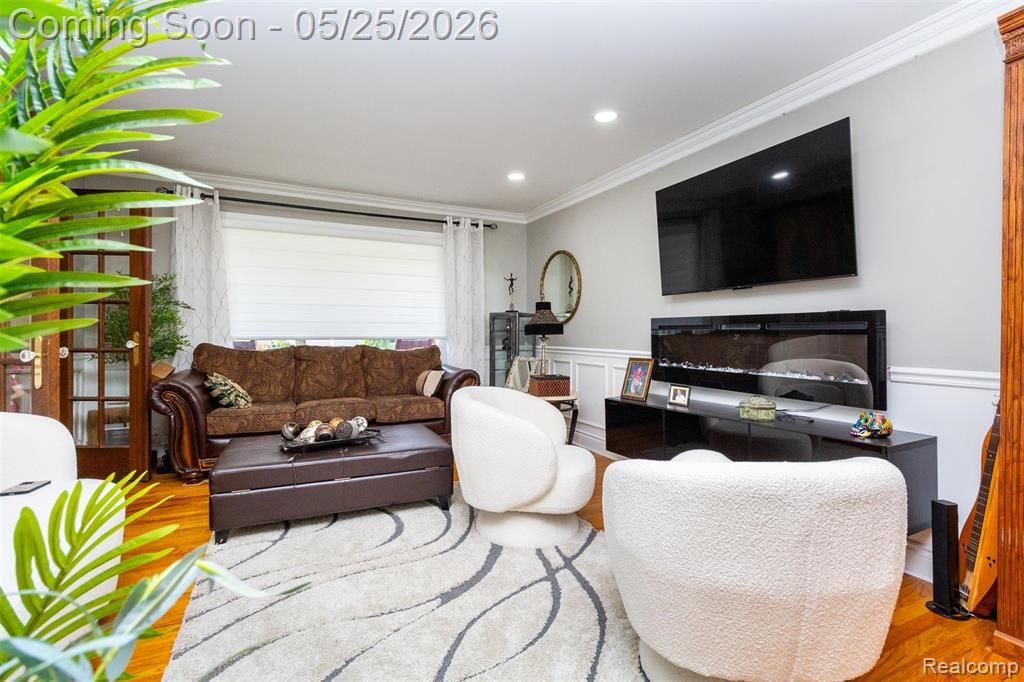 42928 Versailles Road, Canton, MI 48187 — Photo 9