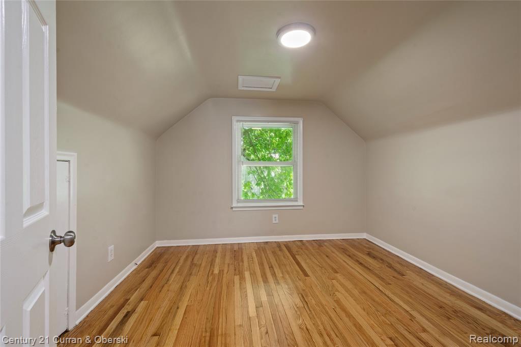 5378 Weddell Street, Dearborn Heights, MI 48125 — Photo 21