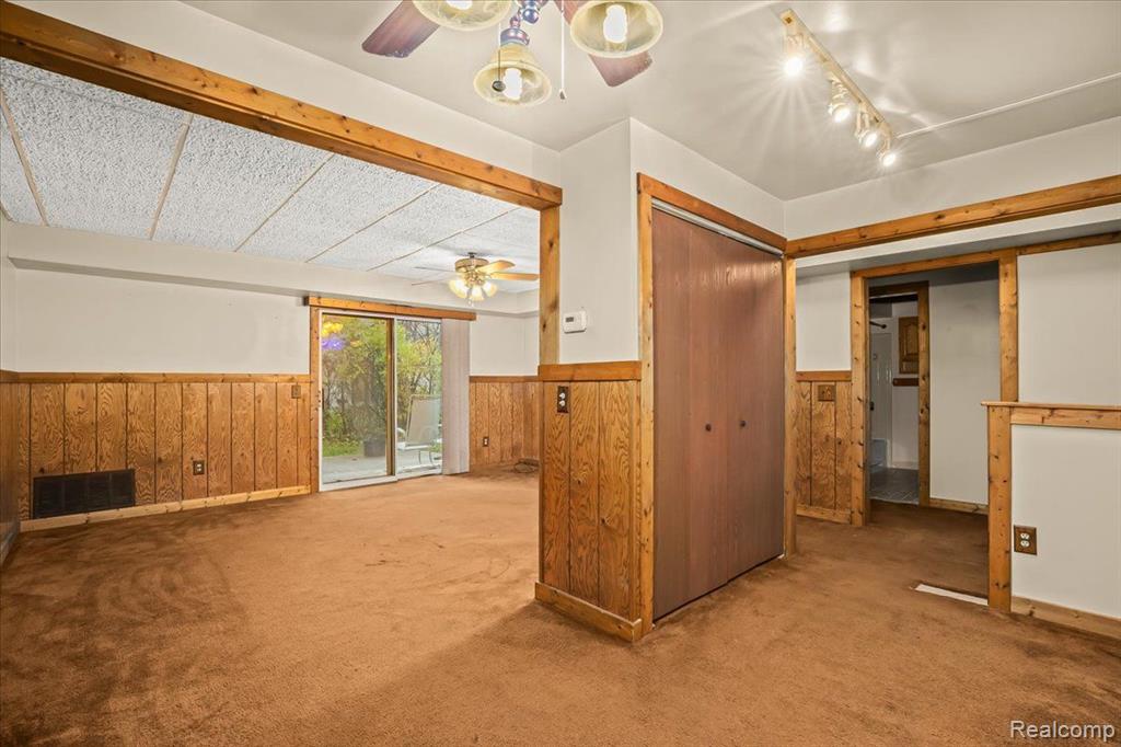 23404 MIDDLEBELT Road, Farmington Hills, MI 48336 — Photo 12
