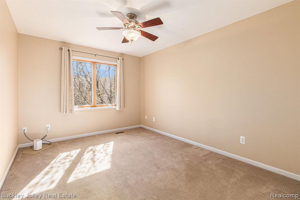 8537 SADDLEWOOD Drive, Brighton, MI 48116 — Photo 9