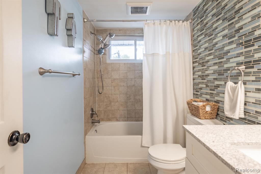 39464 CATHER Street, Canton, MI 48187 — Photo 18