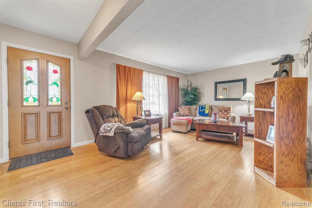 700 TOLL Street, Monroe, MI 48162 — Photo 5