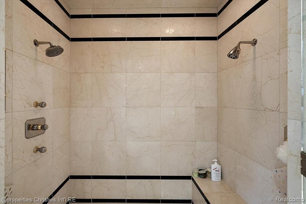 4647 Private Lake Drive, Bloomfield Hills, MI 48301 — Photo 44