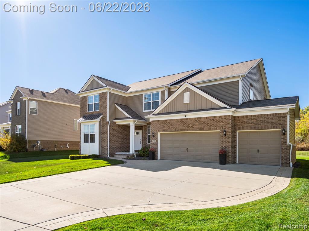 2130 Findley Circle, Lake Orion, MI — Photo 3