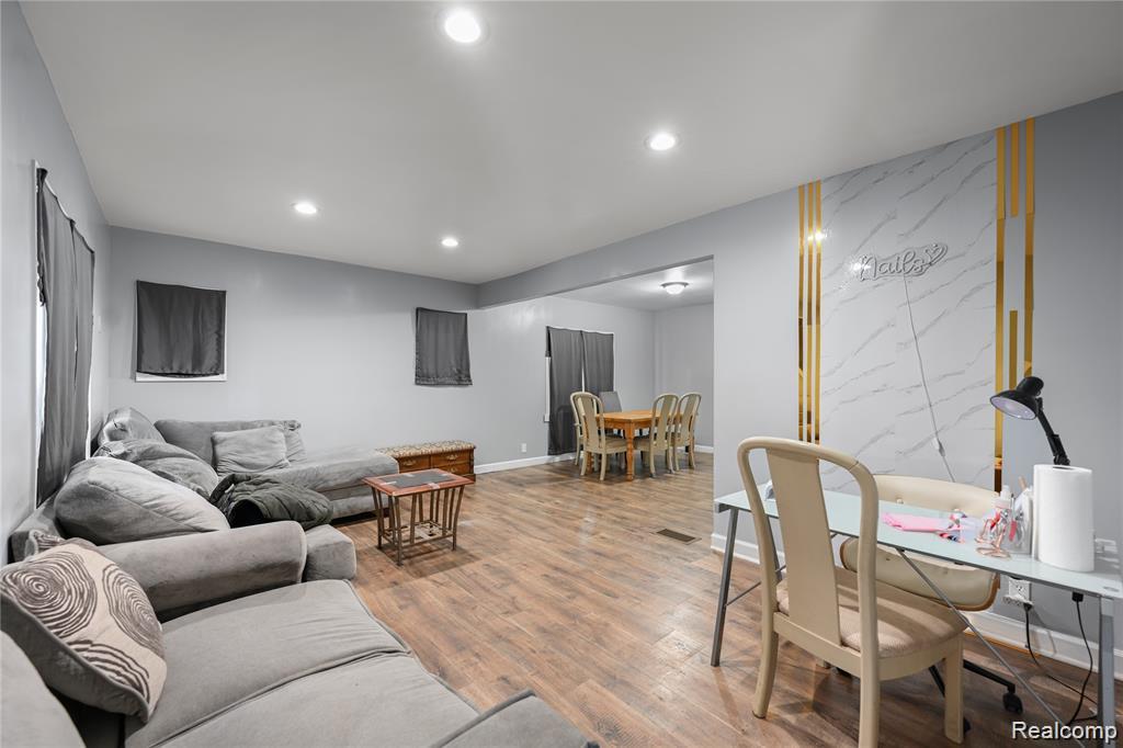 9173 Appoline Street, Detroit, MI 48228 — Photo 5