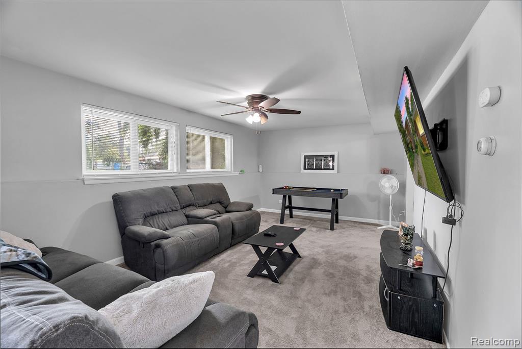 4408 Campbell Street, Dearborn Heights, MI 48125 — Photo 14