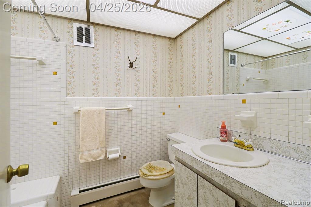 5746 Warbler Drive, Clarkston, MI — Photo 19
