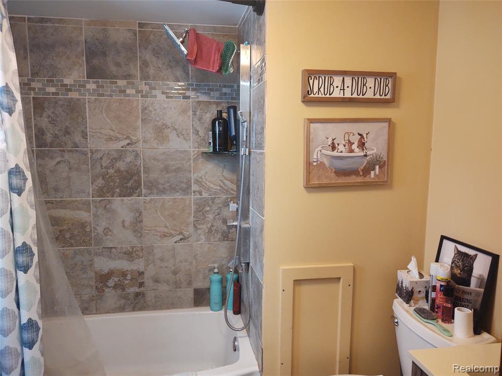 6143 Broadbridge Road, Cottrellville, MI — Photo 25