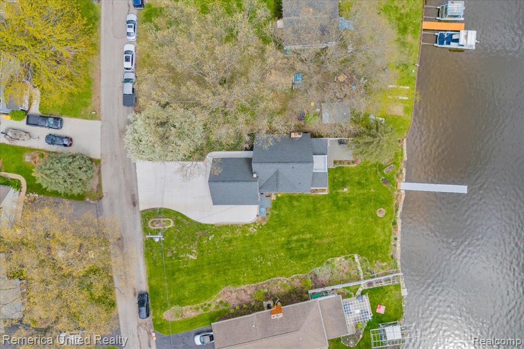999 Lakeside Drive, Brighton, MI 48116 — Photo 39