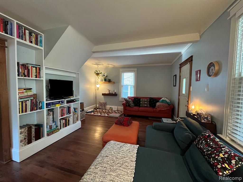 577 Laprairie Street, Ferndale, MI 48220 — Photo 3