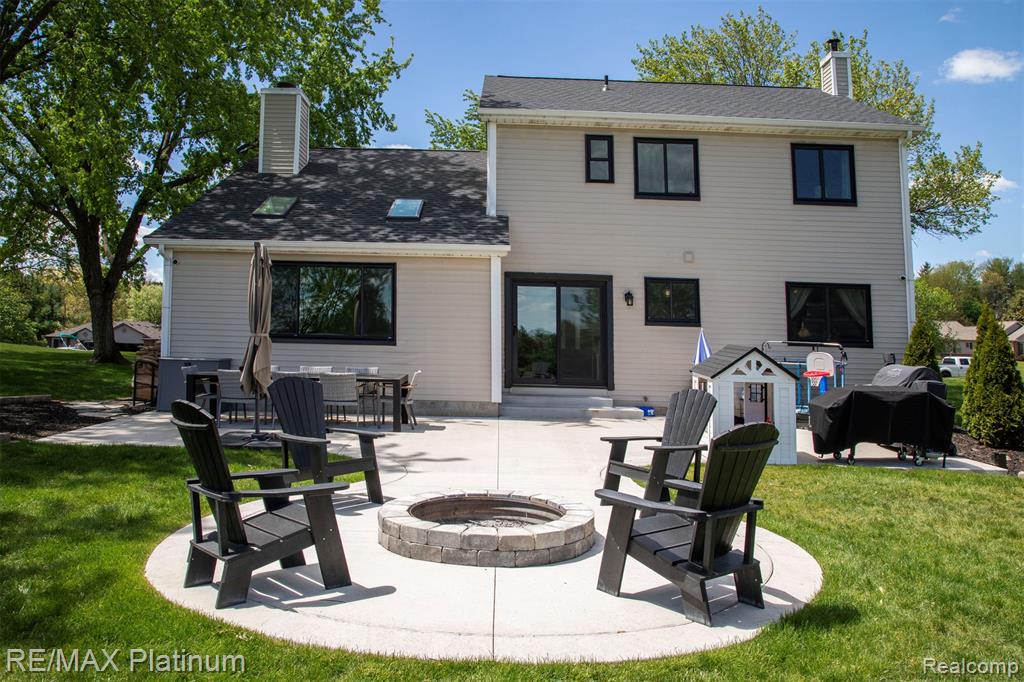 9633 Fairfax Drive W, Pinckney, MI 48169 — Photo 24
