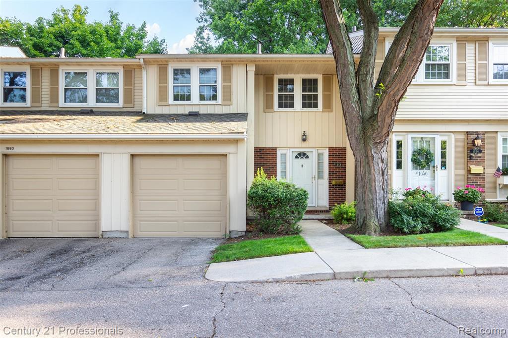 1658 Brentwood Drive, Troy, MI 48098 — front exterior