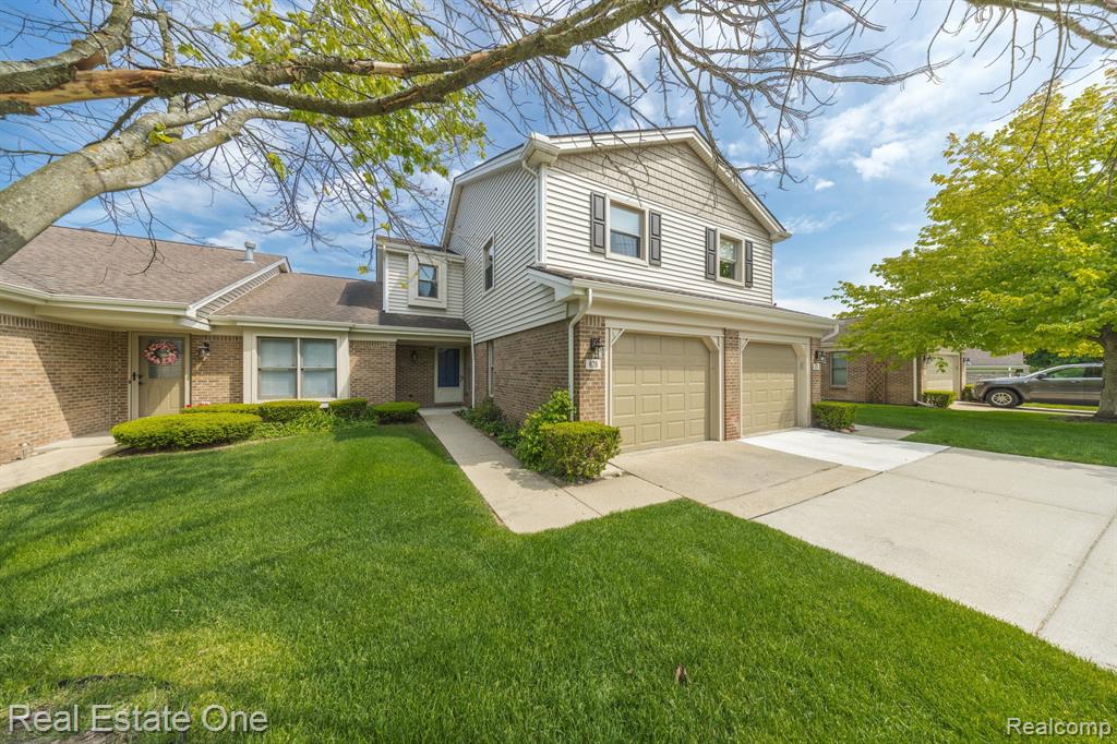 678 SUMMIT RIDGE Drive, Milford, MI 48381 — Photo 2
