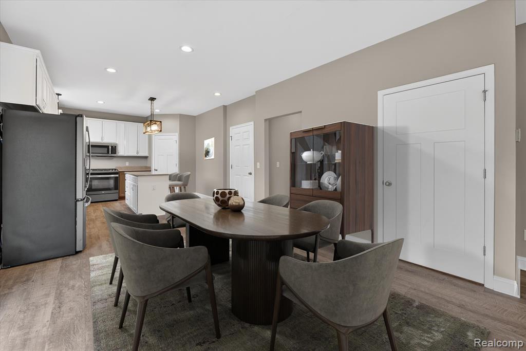 14131 Eastview Drive, Fenton, MI 48430 — Photo 11