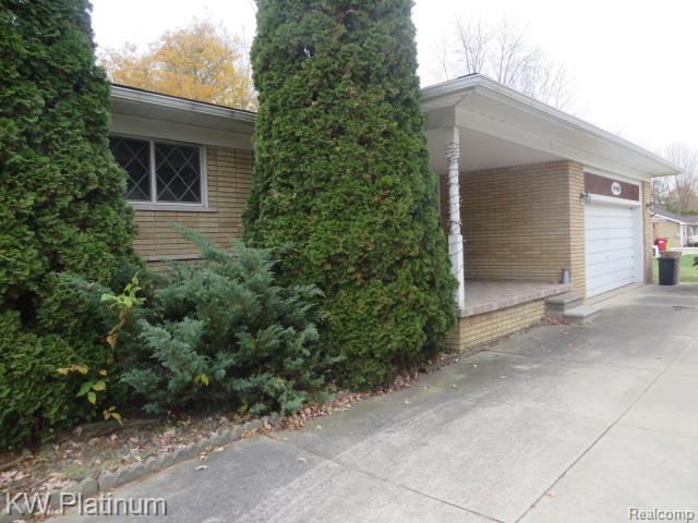49400 Callens Road, Chesterfield, MI 48047 — Photo 10