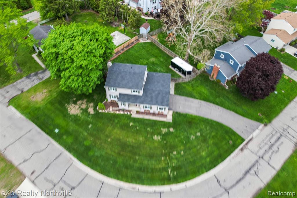 1929 Hopkins Drive, Wixom, MI 48393 — Photo 4