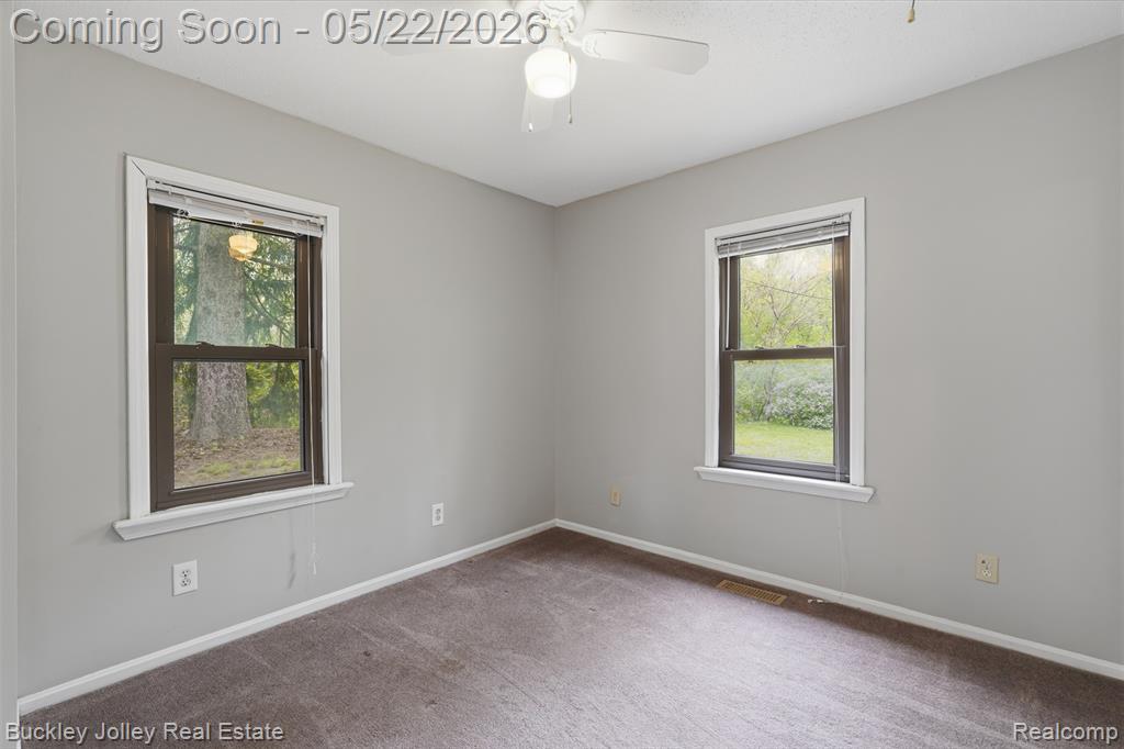 9255 Evergreen Road, Brighton, MI 48116 — Photo 11