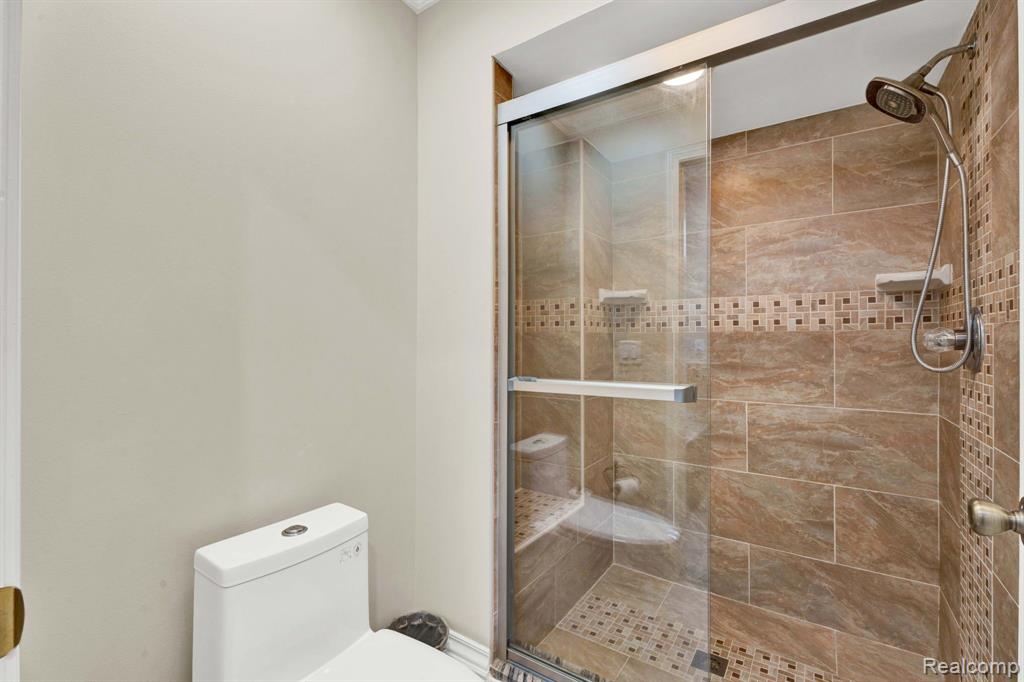 43576 INGLENOOK, Sterling Heights, MI 48314 — Photo 57
